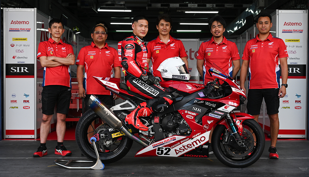 Astemo SI Racing with Thai Honda